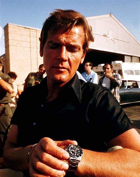 the man with the golden gun rolex|james bond Rolex.